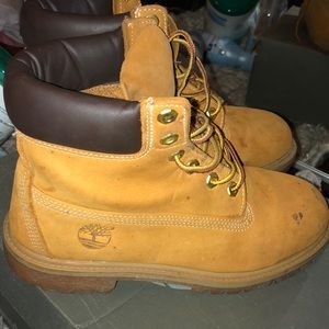 Used Wheat Tan/Brown Timberland Boots 5.5M (kids)